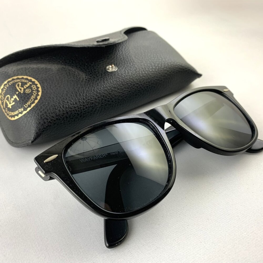 Barely Used RayBan Original Wayfarer Classic Sunglasses, Ray-Ban Black